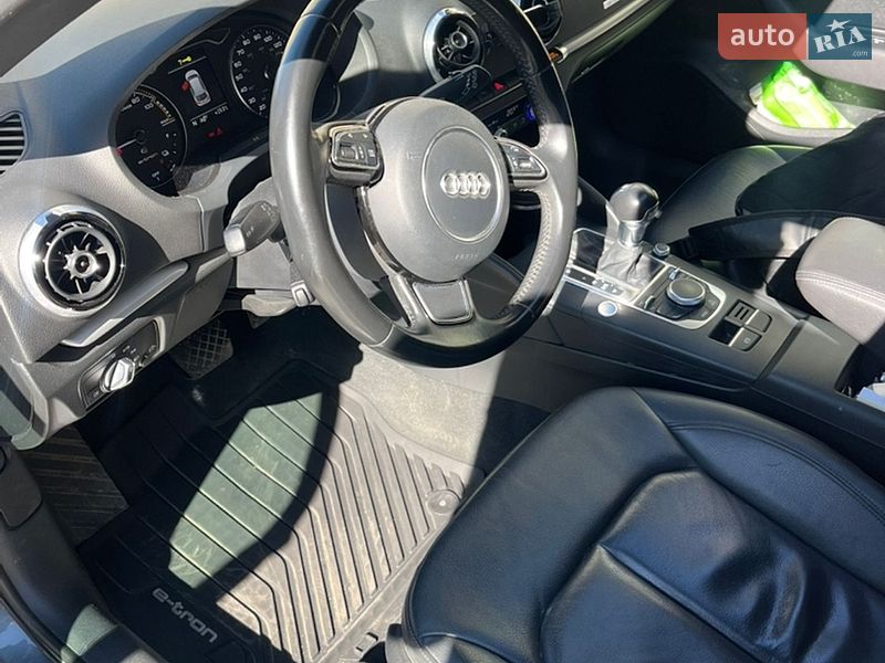 Хетчбек Audi A3 2015 в Львові