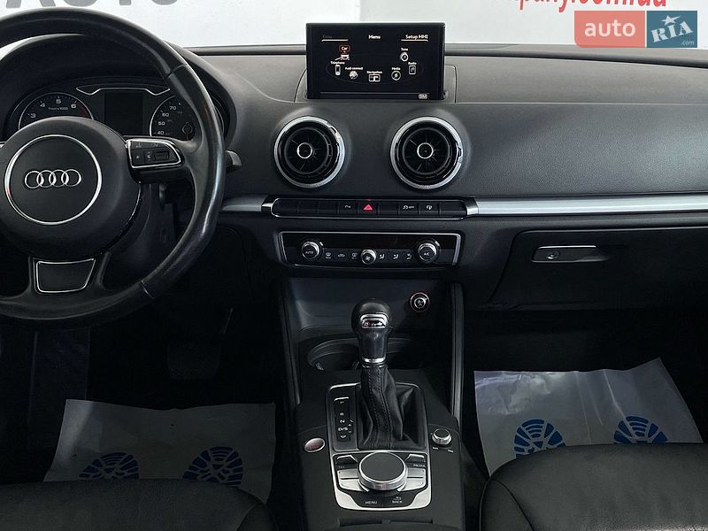 Седан Audi A3 2016 в Львове