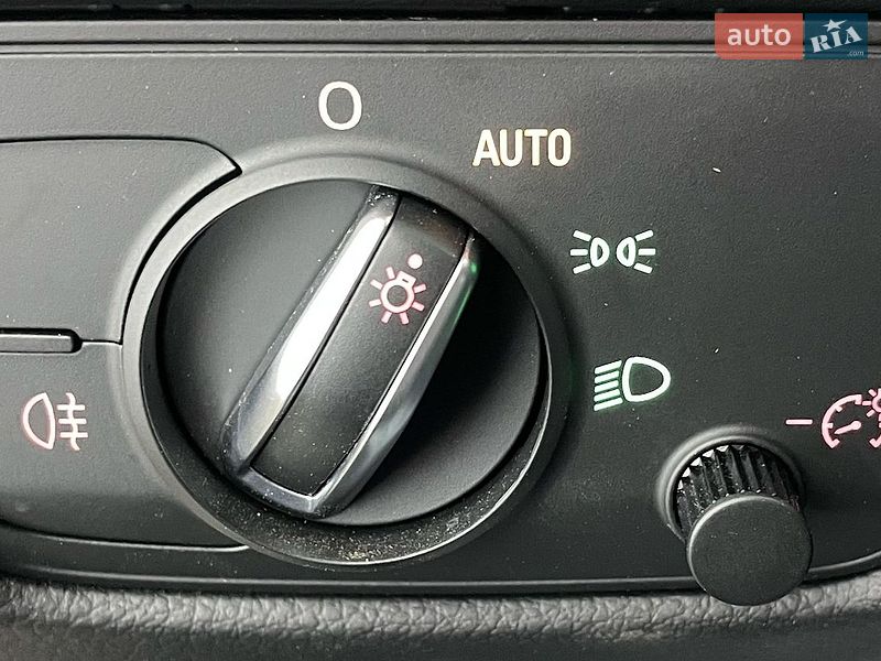 Седан Audi A3 2016 в Львове