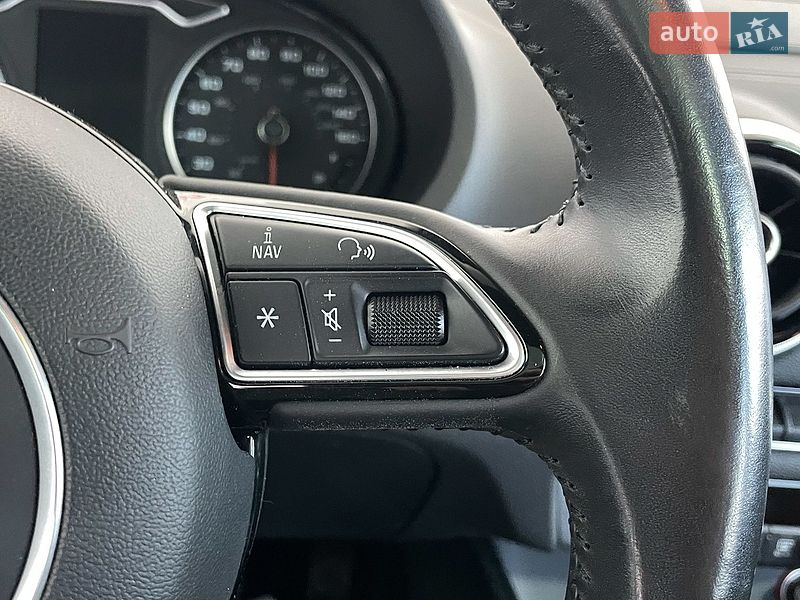 Седан Audi A3 2016 в Львове