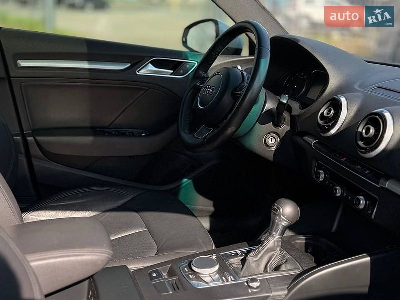 Седан Audi A3 2015 в Харькове