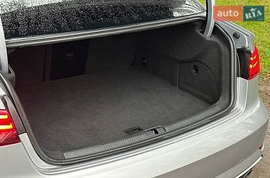 Седан Audi A3 2016 в Киеве