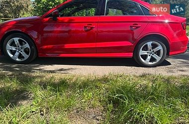 Седан Audi A3 2016 в Ровно