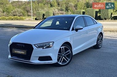 Седан Audi A3 2019 в Днепре