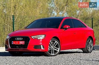 Седан Audi A3 2017 в Дрогобыче