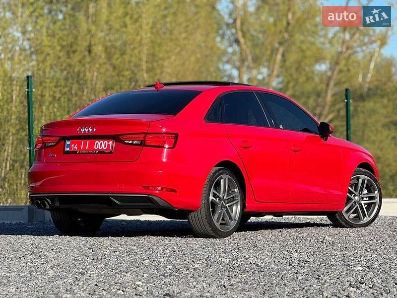 Седан Audi A3 2016 в Дрогобичі