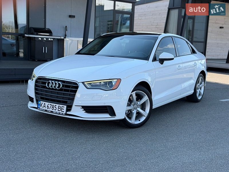 Седан Audi A3 2015 в Киеве