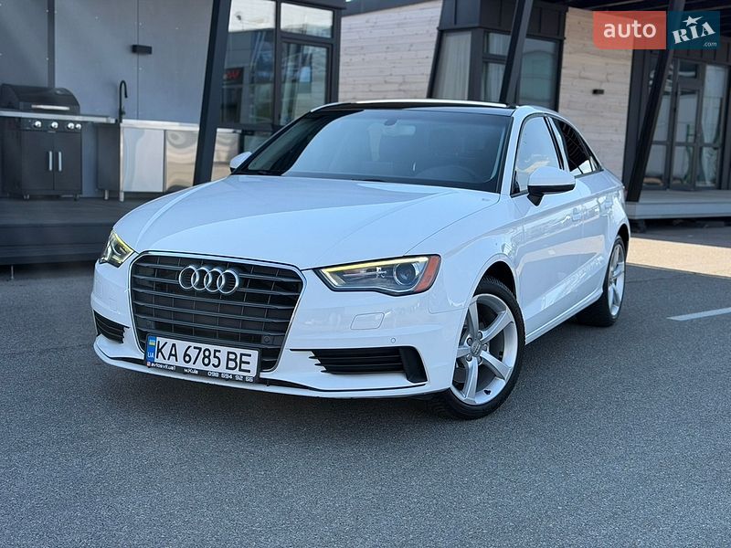 Седан Audi A3 2015 в Киеве