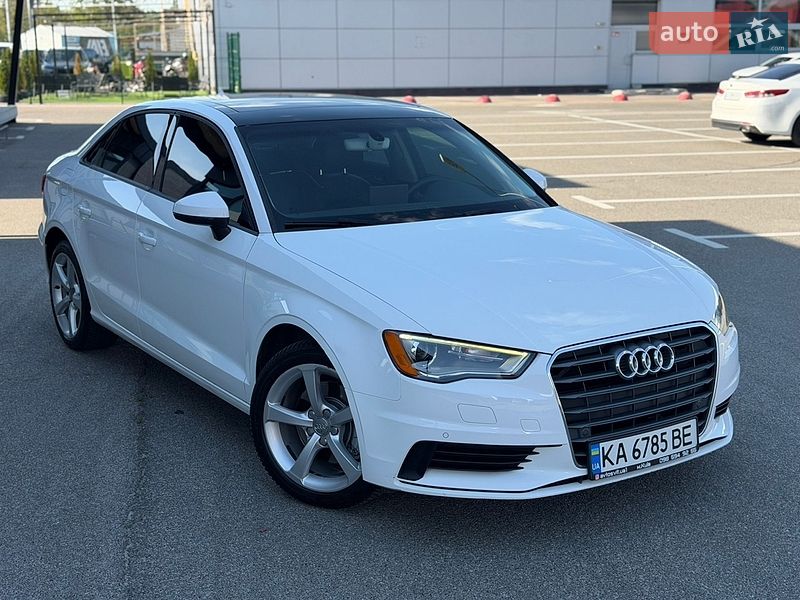 Седан Audi A3 2015 в Киеве