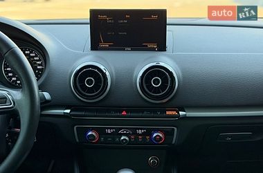 Седан Audi A3 2015 в Киеве