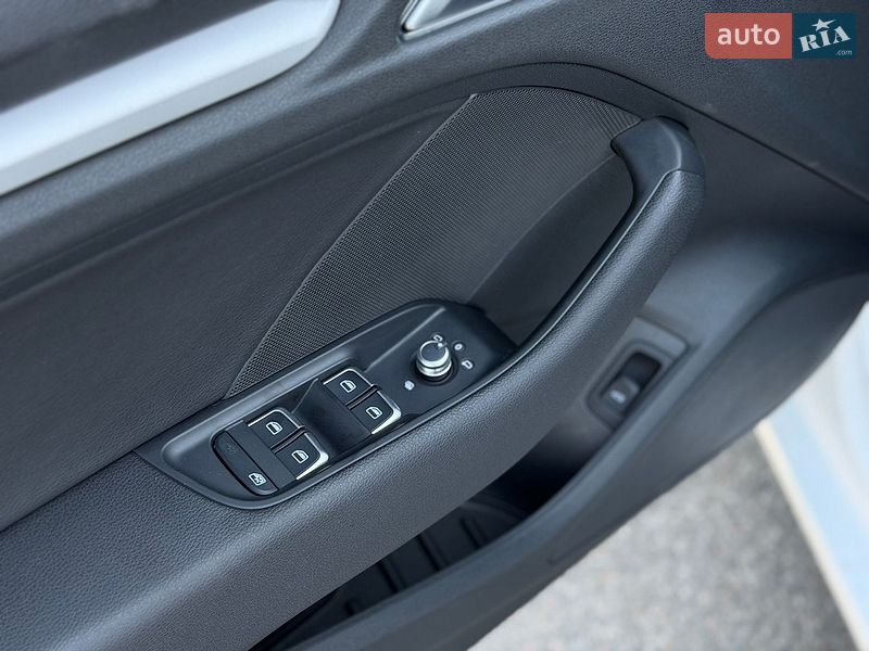 Седан Audi A3 2015 в Киеве