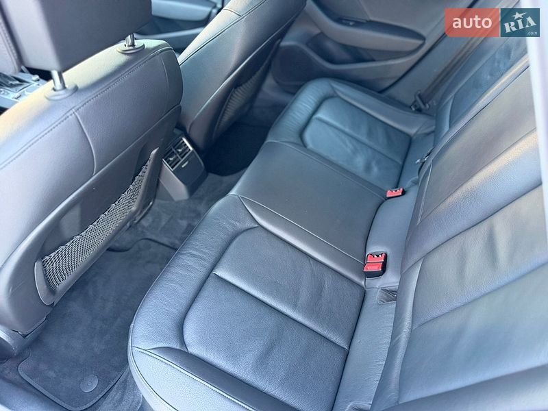 Седан Audi A3 2015 в Киеве