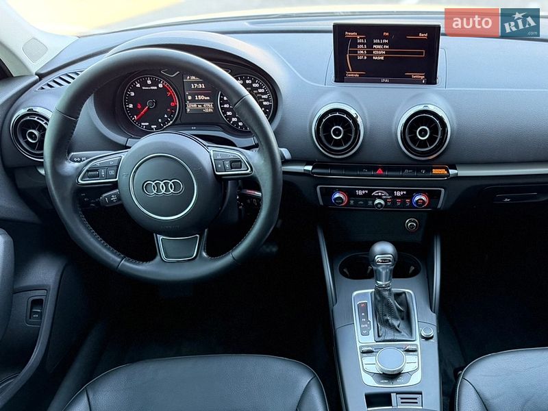 Седан Audi A3 2015 в Киеве