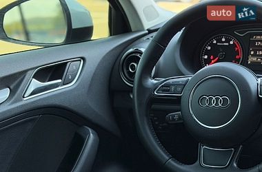 Седан Audi A3 2015 в Киеве