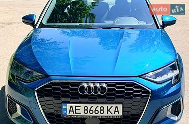 Седан Audi A3 2022 в Киеве