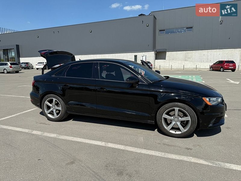 Седан Audi A3 2014 в Ірпені