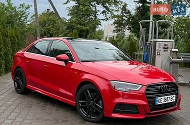 Седан Audi A3 2018 в Кривому Розі
