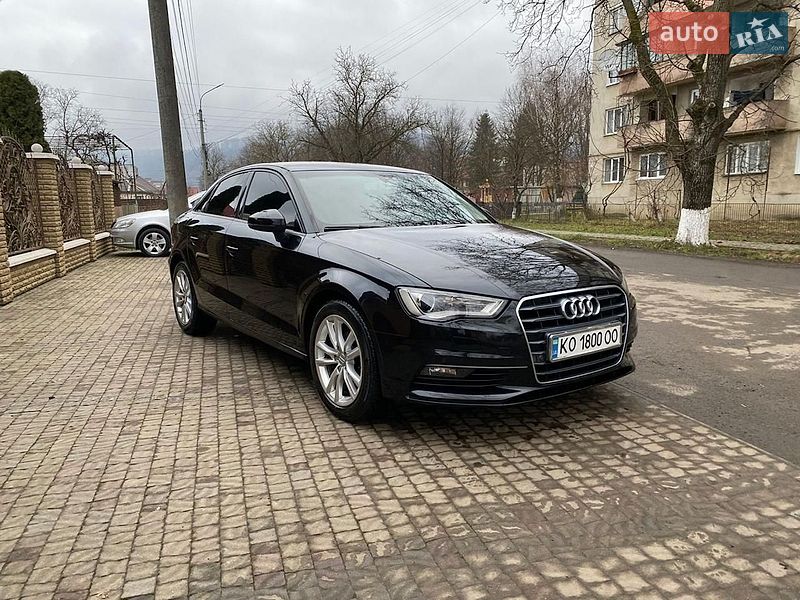 Седан Audi A3 2015 в Сваляве