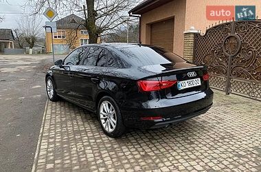 Седан Audi A3 2015 в Сваляве