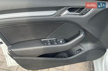 Хетчбек Audi A3 2016 в Львові