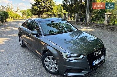 Седан Audi A3 2015 в Чернівцях