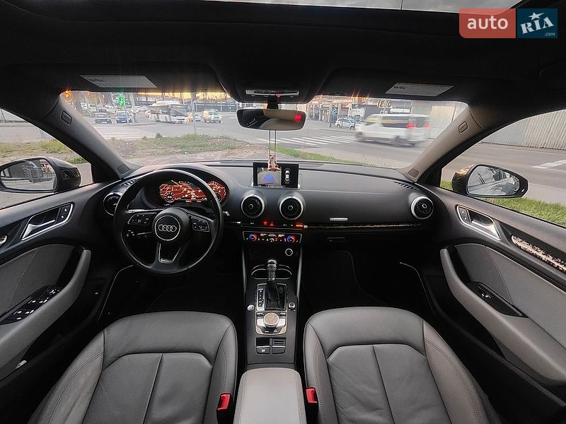 Седан Audi A3 2018 в Вінниці