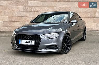Седан Audi A3 2015 в Киеве