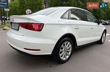 Седан Audi A3 2015 в Киеве