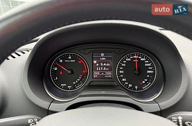 Седан Audi A3 2015 в Киеве