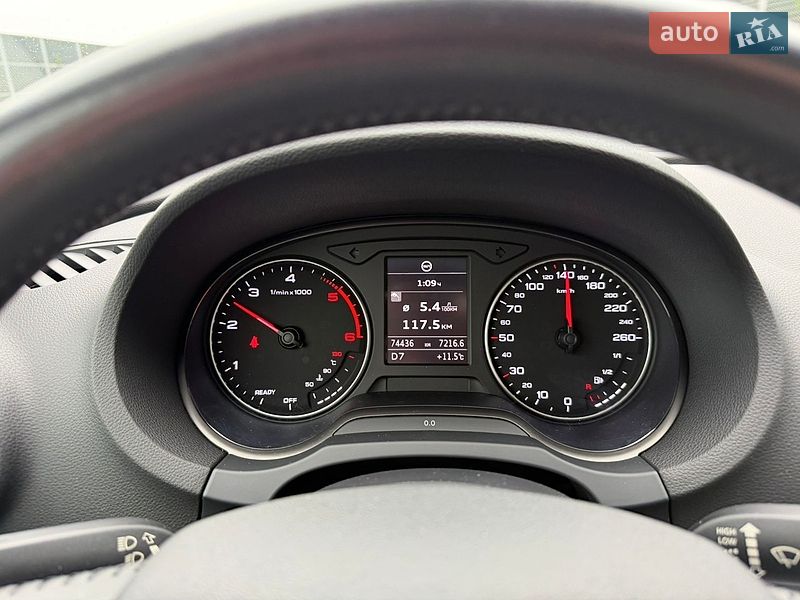Седан Audi A3 2015 в Киеве