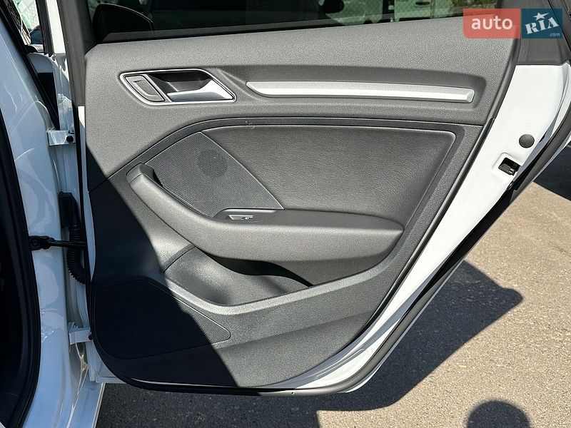 Хэтчбек Audi A3 2015 в Одессе фото 32 Хэтчбек Audi A3 2015 в Одессе