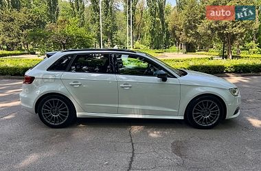 Хетчбек Audi A3 2016 в Києві