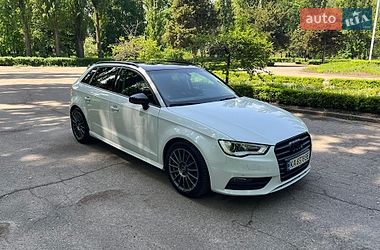 Хетчбек Audi A3 2016 в Києві
