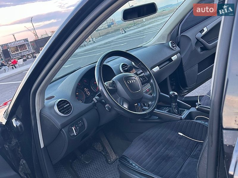 Хэтчбек Audi A3 2012 в Ровно