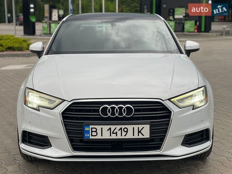 Седан Audi A3 2016 в Кременчуці