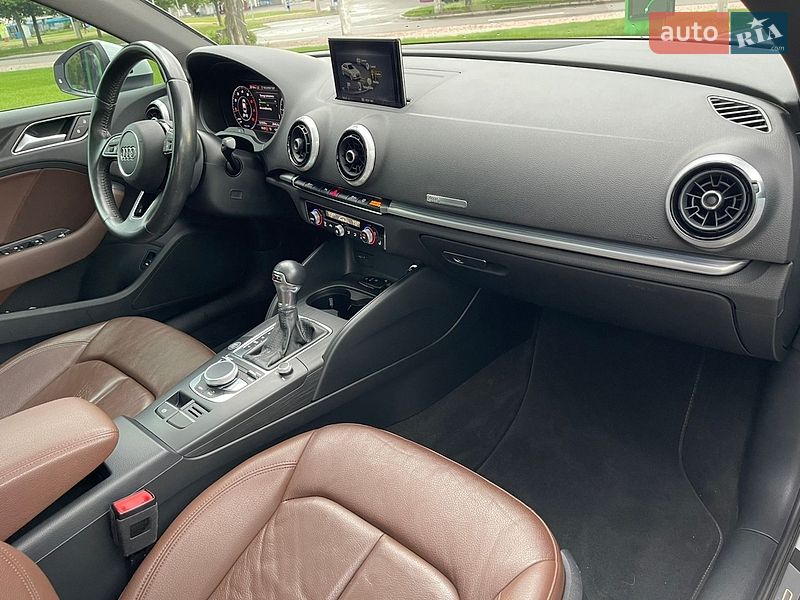 Седан Audi A3 2016 в Кременчуці