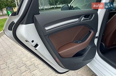Седан Audi A3 2016 в Кременчуці