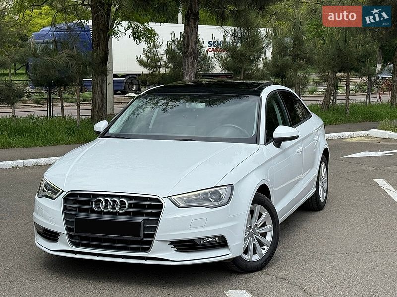 Седан Audi A3 2015 в Одессе