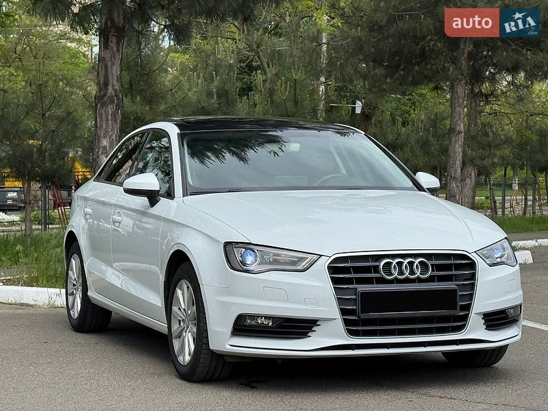 Седан Audi A3 2015 в Одессе