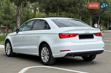 Седан Audi A3 2015 в Одессе