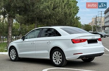 Седан Audi A3 2015 в Одессе