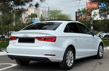Седан Audi A3 2015 в Одессе