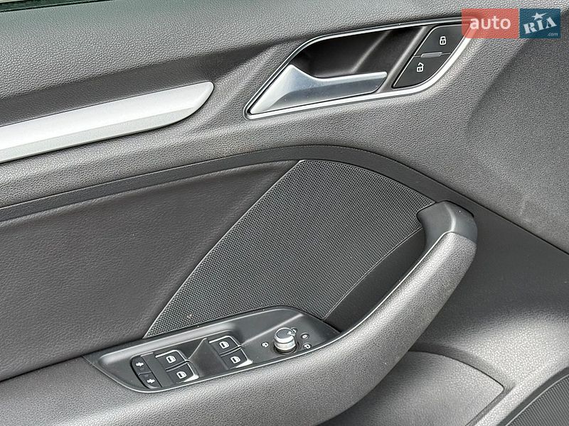 Седан Audi A3 2015 в Одессе
