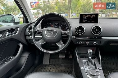 Седан Audi A3 2015 в Одессе