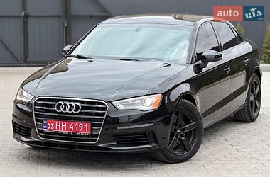 Седан Audi A3 2015 в Дубні