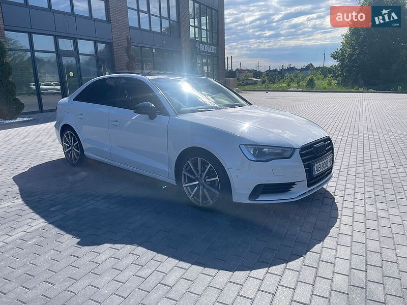 Седан Audi A3 2014 в Виннице