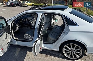 Седан Audi A3 2015 в Ромнах