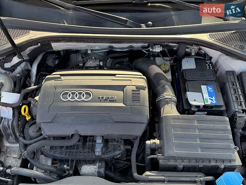 Седан Audi A3 2015 в Ромнах