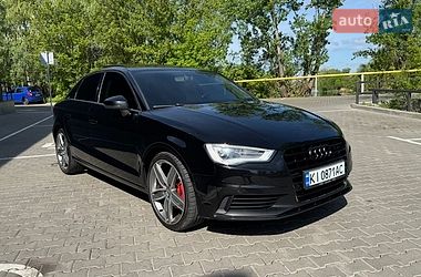 Седан Audi A3 2016 в Киеве