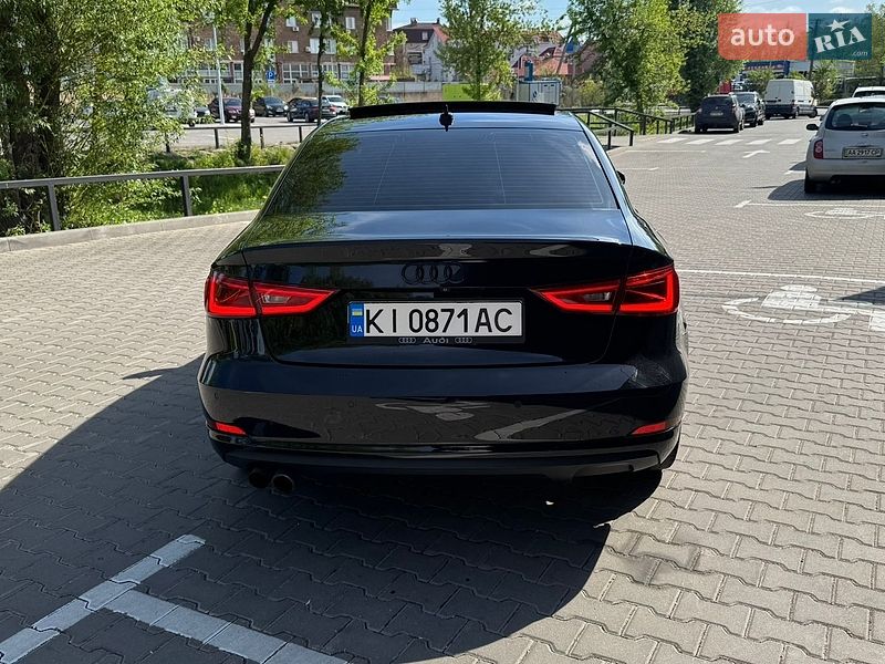 Седан Audi A3 2016 в Киеве